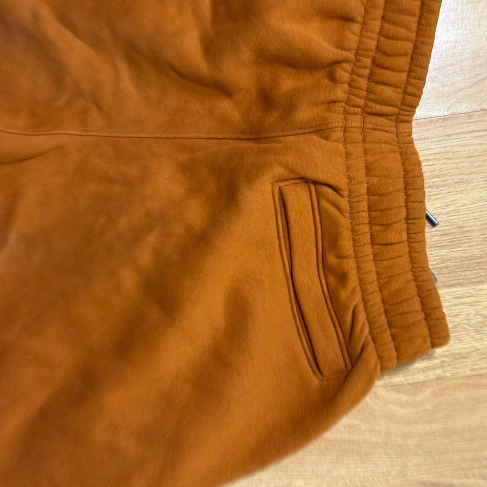 Under Armour Men's Tan Athletic Shorts - Picture 5 of 8